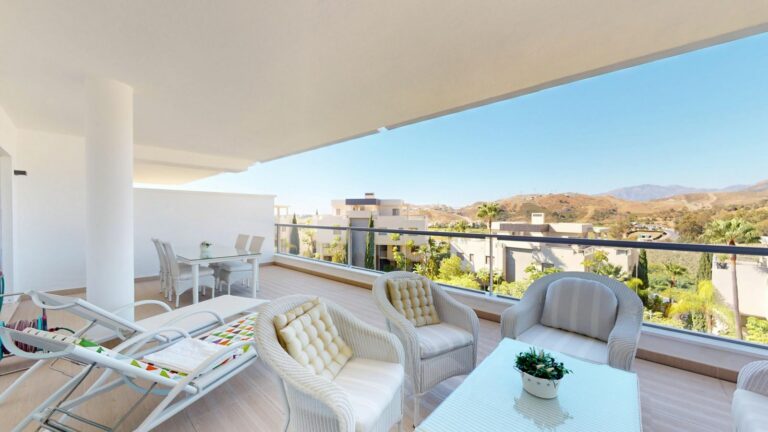 b2b3f285e4d5ae8589857780822d8176 - 10