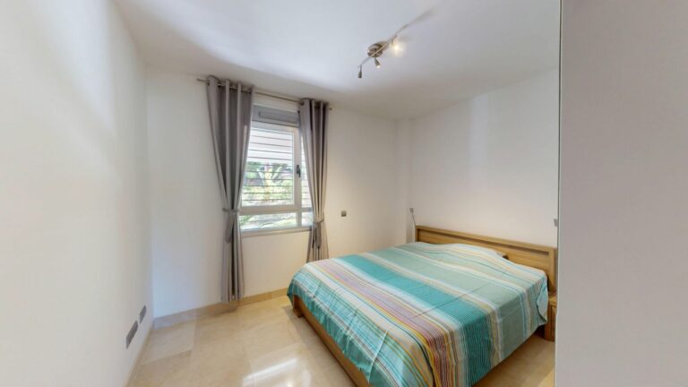 b2b3f285e4d5ae8589857780822d8176 - 15