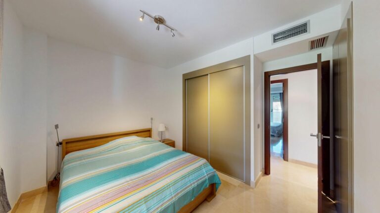 b2b3f285e4d5ae8589857780822d8176 - 16