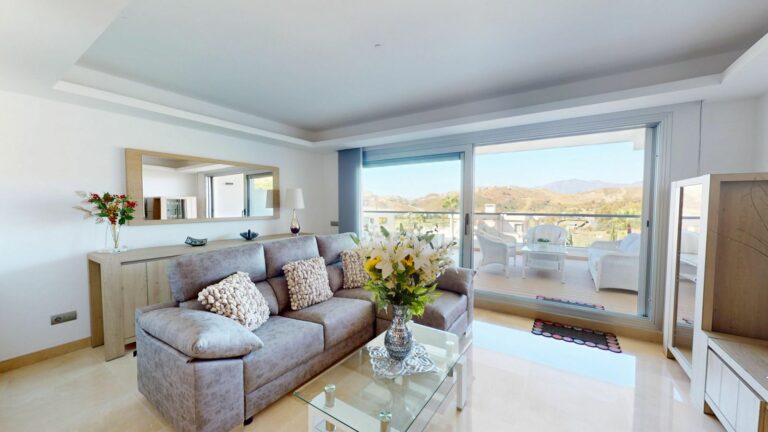 b2b3f285e4d5ae8589857780822d8176 - 9