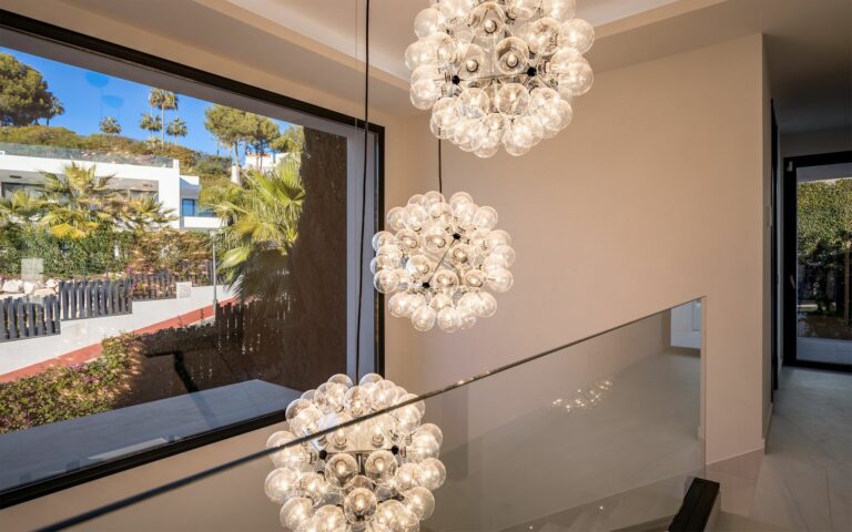 b56efa239ba2127eff5592632f679910 - 10