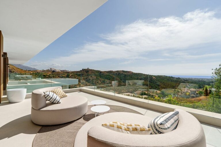 bac5aeca2c7a1bc5af0b993691c51b3c - 16