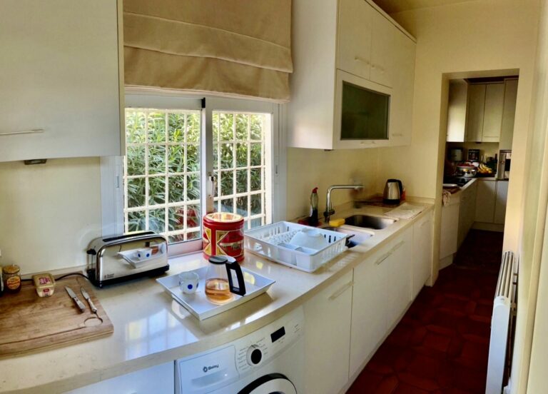 bae60bdc3564e563aa6c752d9d30d2b7 - 12