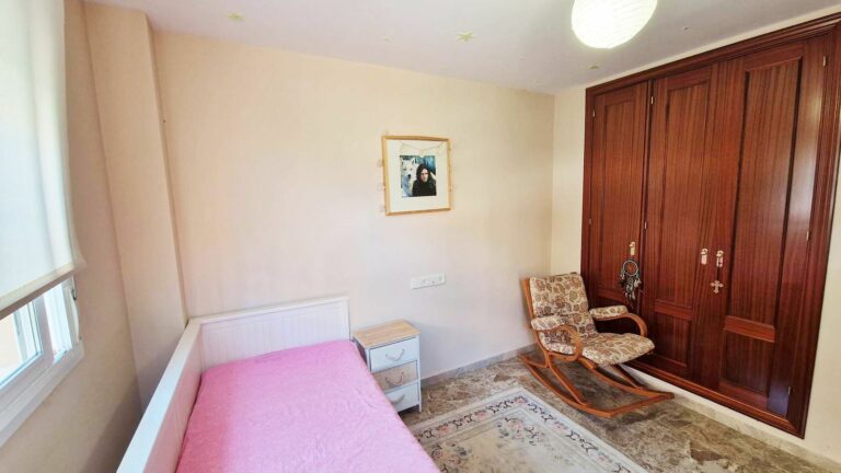 bbbe5d3309ae443d57df1adaeb41f32f - 14