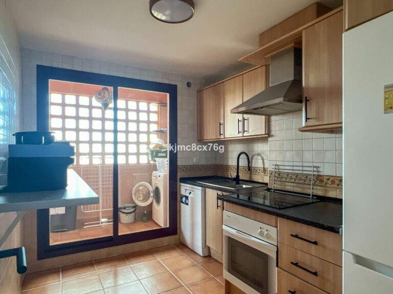 bc0b06962f9f69c4b7a3b508ecfe12d1 - 11