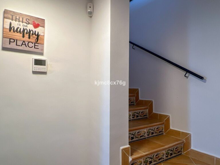 bc0b06962f9f69c4b7a3b508ecfe12d1 - 14