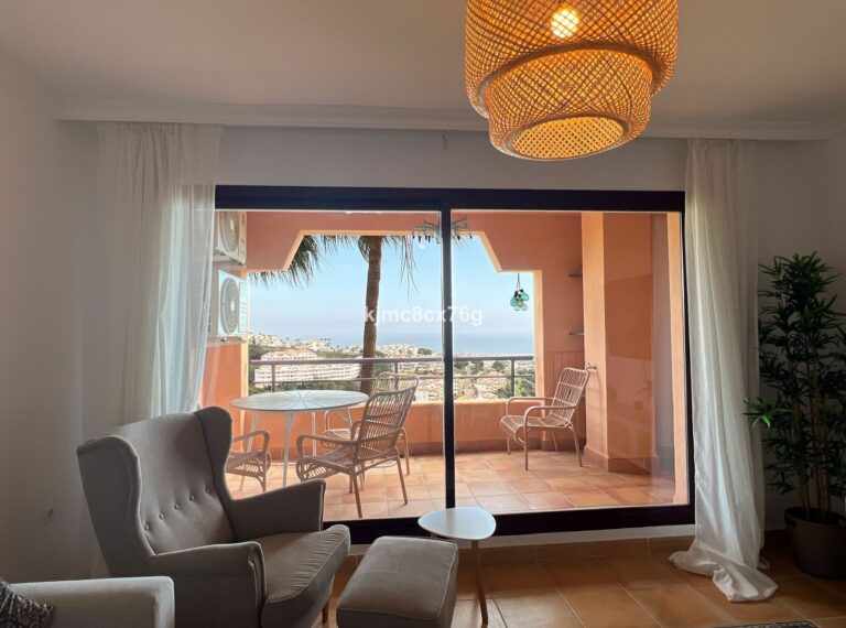 bc0b06962f9f69c4b7a3b508ecfe12d1 - 6