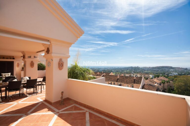 bd3156cf7e3f4ae245bcd827ebc4021f - 1