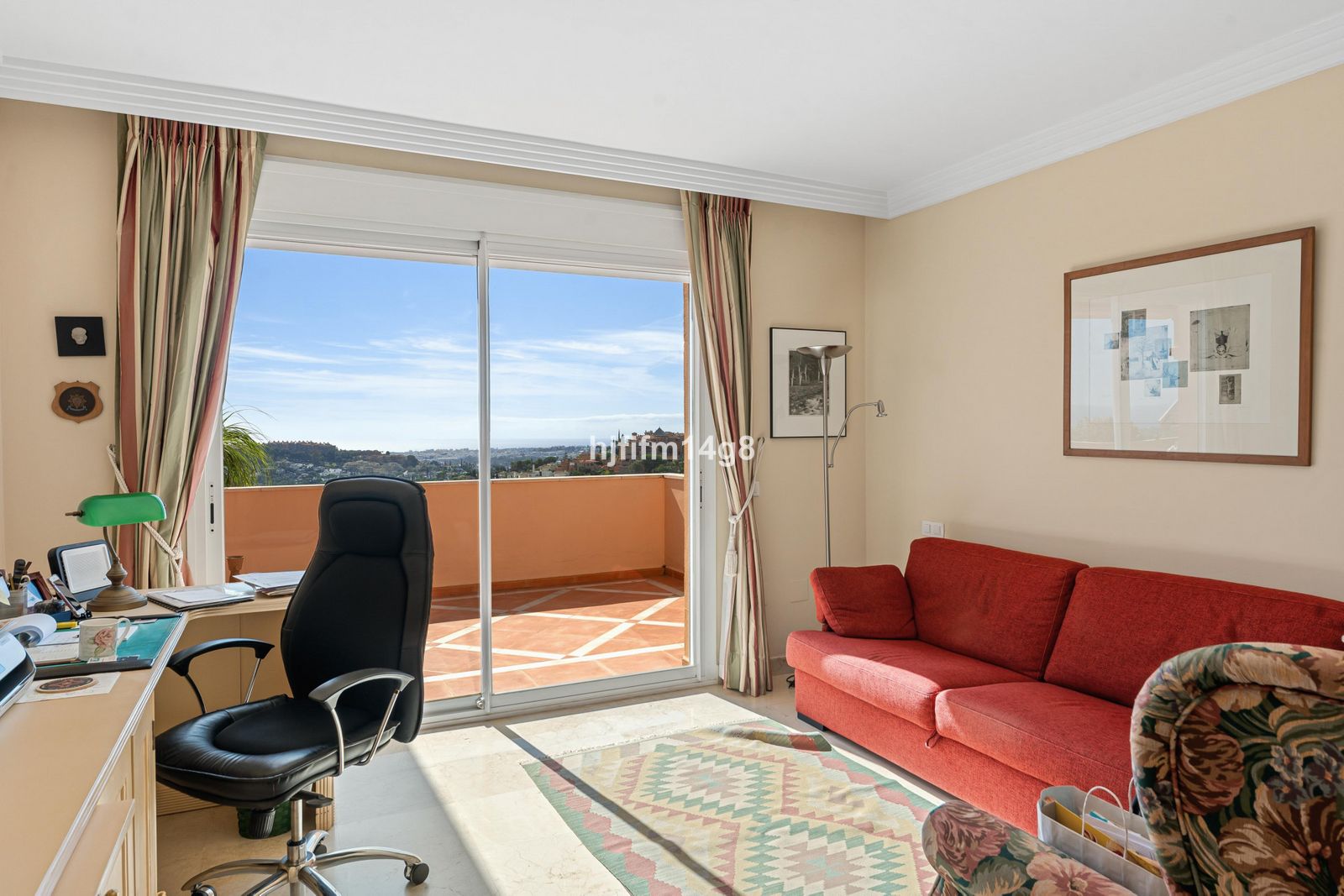 bd3156cf7e3f4ae245bcd827ebc4021f - 14