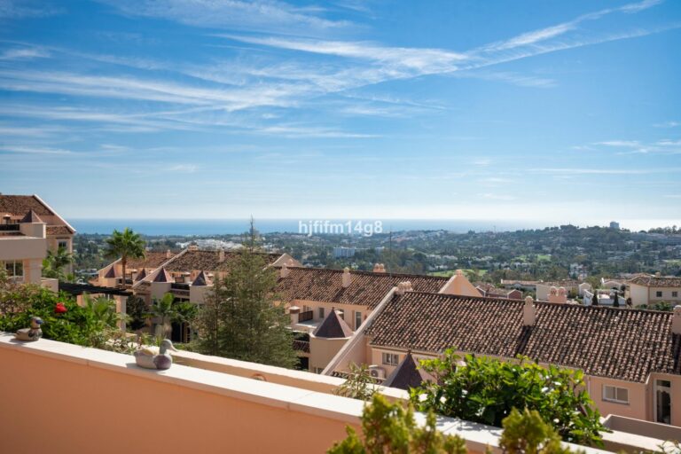 bd3156cf7e3f4ae245bcd827ebc4021f - 2