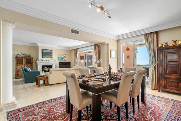 bd3156cf7e3f4ae245bcd827ebc4021f - 4