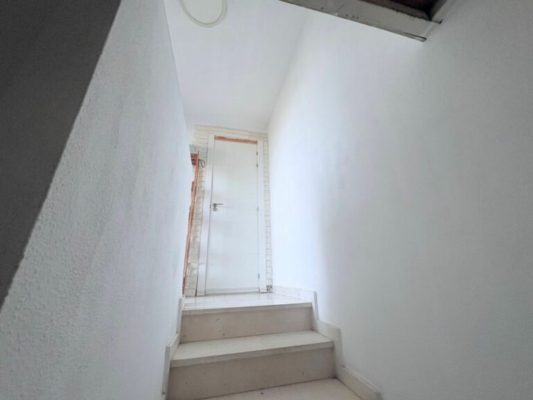 be1952236c41519e4a6b1fd6057b3767 - 11