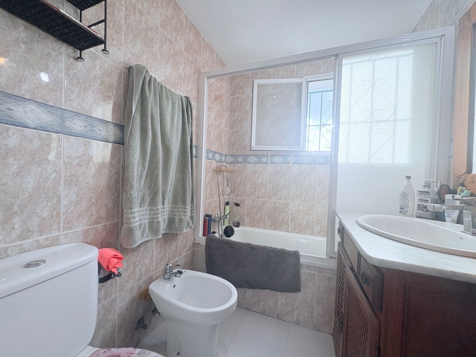 be1952236c41519e4a6b1fd6057b3767 - 14