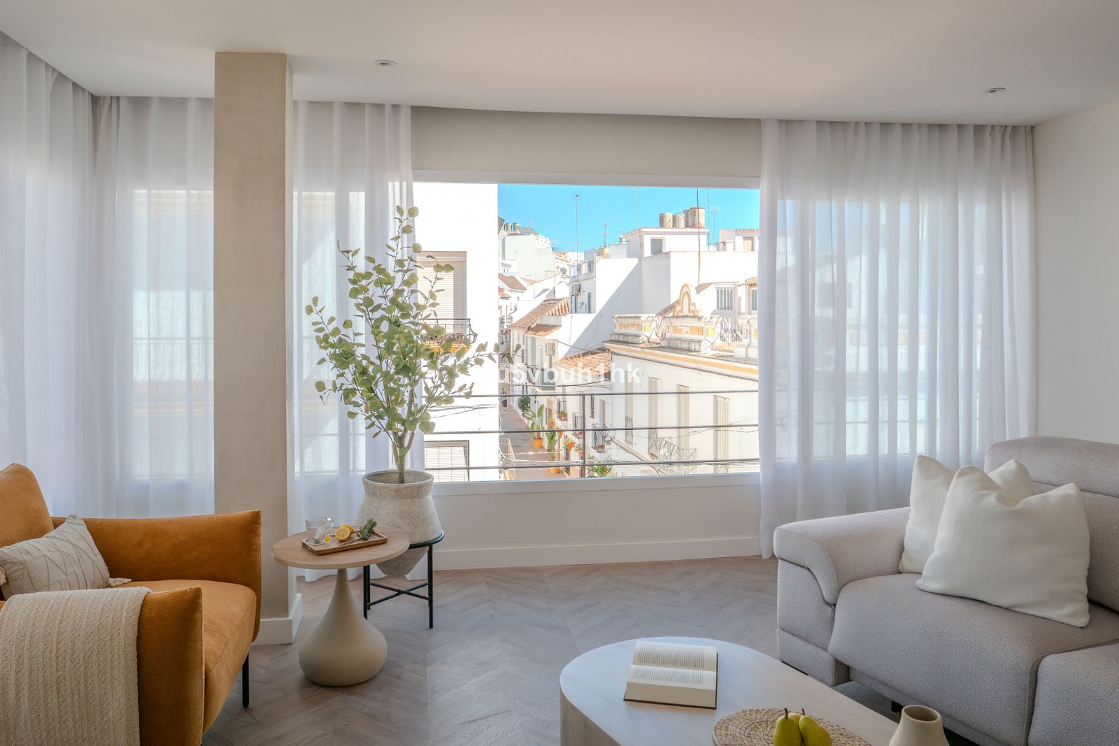 bfd36c6e84c2e32b5668d9175db3d0d0 - 1