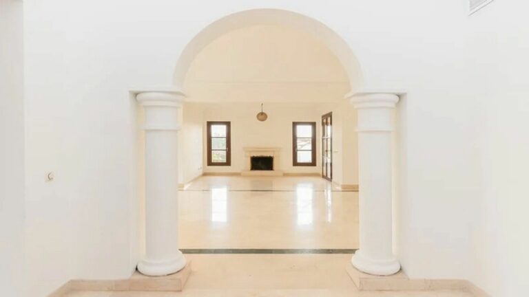 c0700a9318a35c7ae6a6044c016d750e - 11