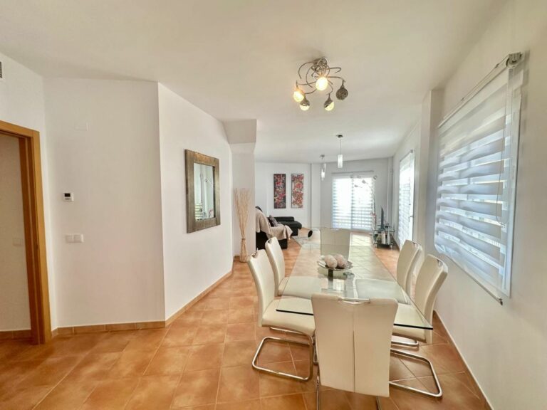 c18d220e06bf5b360f379e499251af75 - 1