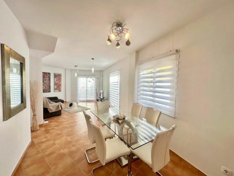 c18d220e06bf5b360f379e499251af75 - 10