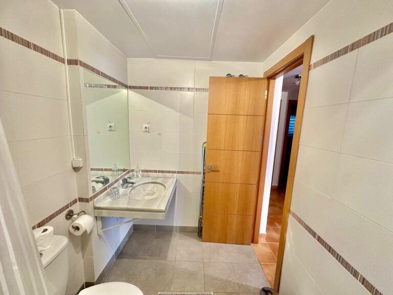 c18d220e06bf5b360f379e499251af75 - 14