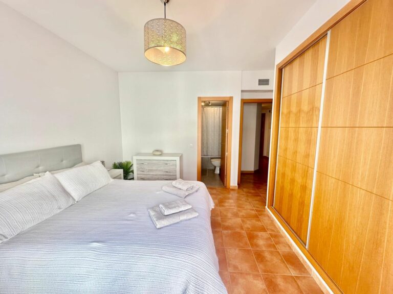 c18d220e06bf5b360f379e499251af75 - 16