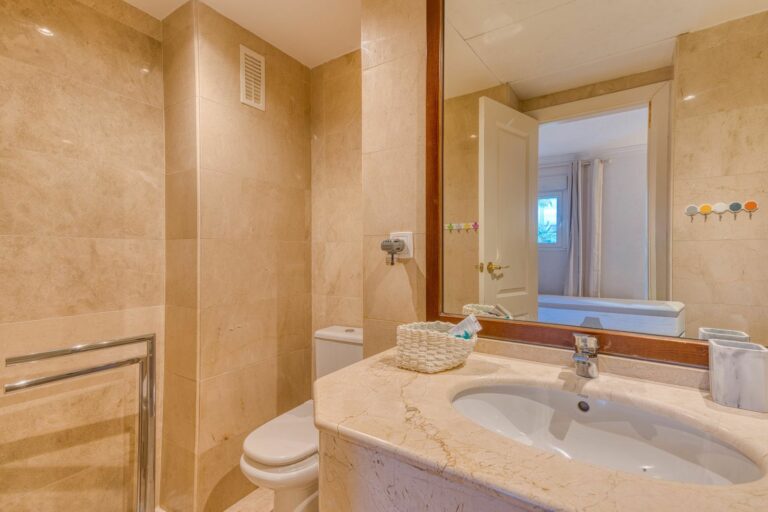 c320b8497cf2d6b83b42fd4ff797466f - 13