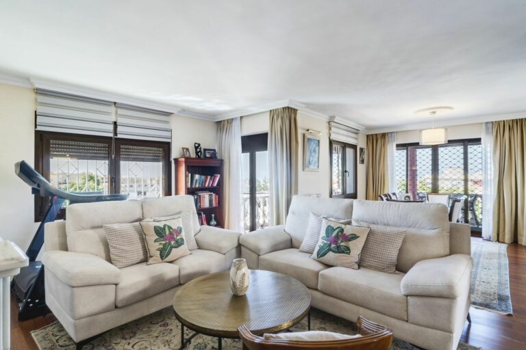 c43ffeda524deb5164fa0fcb776ce183 - 5