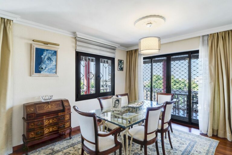 c43ffeda524deb5164fa0fcb776ce183 - 7