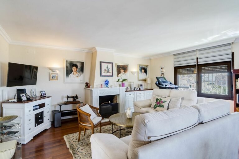 c43ffeda524deb5164fa0fcb776ce183 - 8