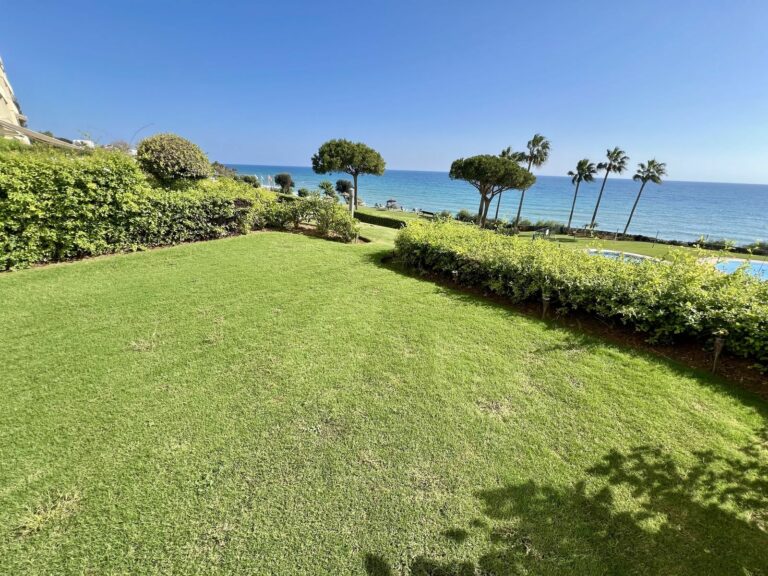 c4c57aaf0a326674543099d86e8aed2e - 13