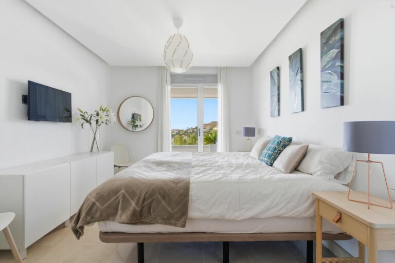 c4dddbab70c17e473c1ad19e12200b5d - 11