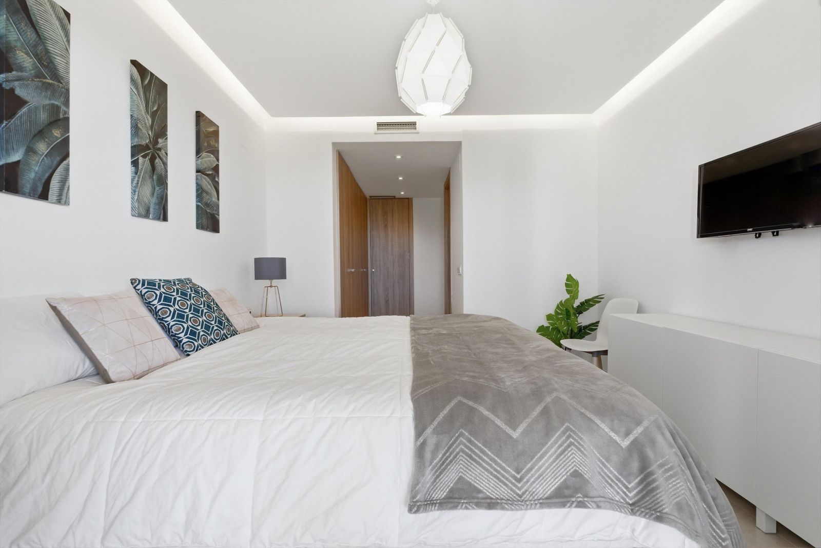 c4dddbab70c17e473c1ad19e12200b5d - 13