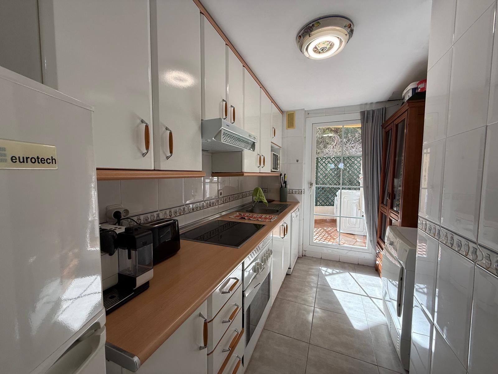 c7da4e311ab05e4d596a4fe73122d699 - 10