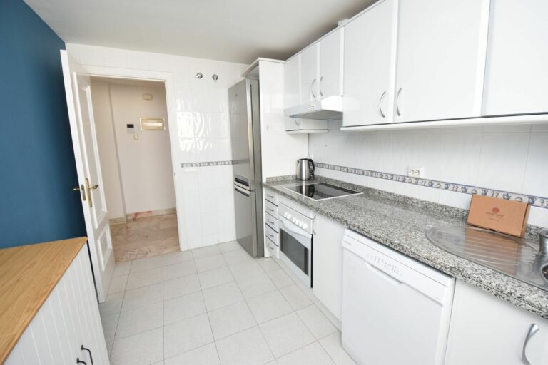 caac21317cc4b1064f777b534816c7a2 - 15