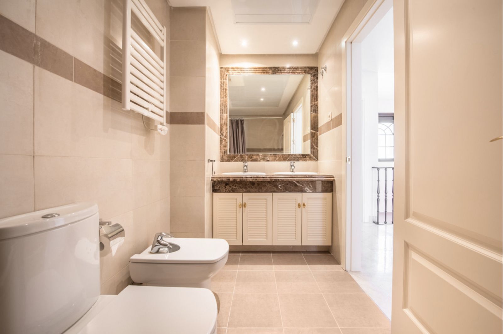 cb1f9bf9a489442d196cf05dae1451d2 - 10