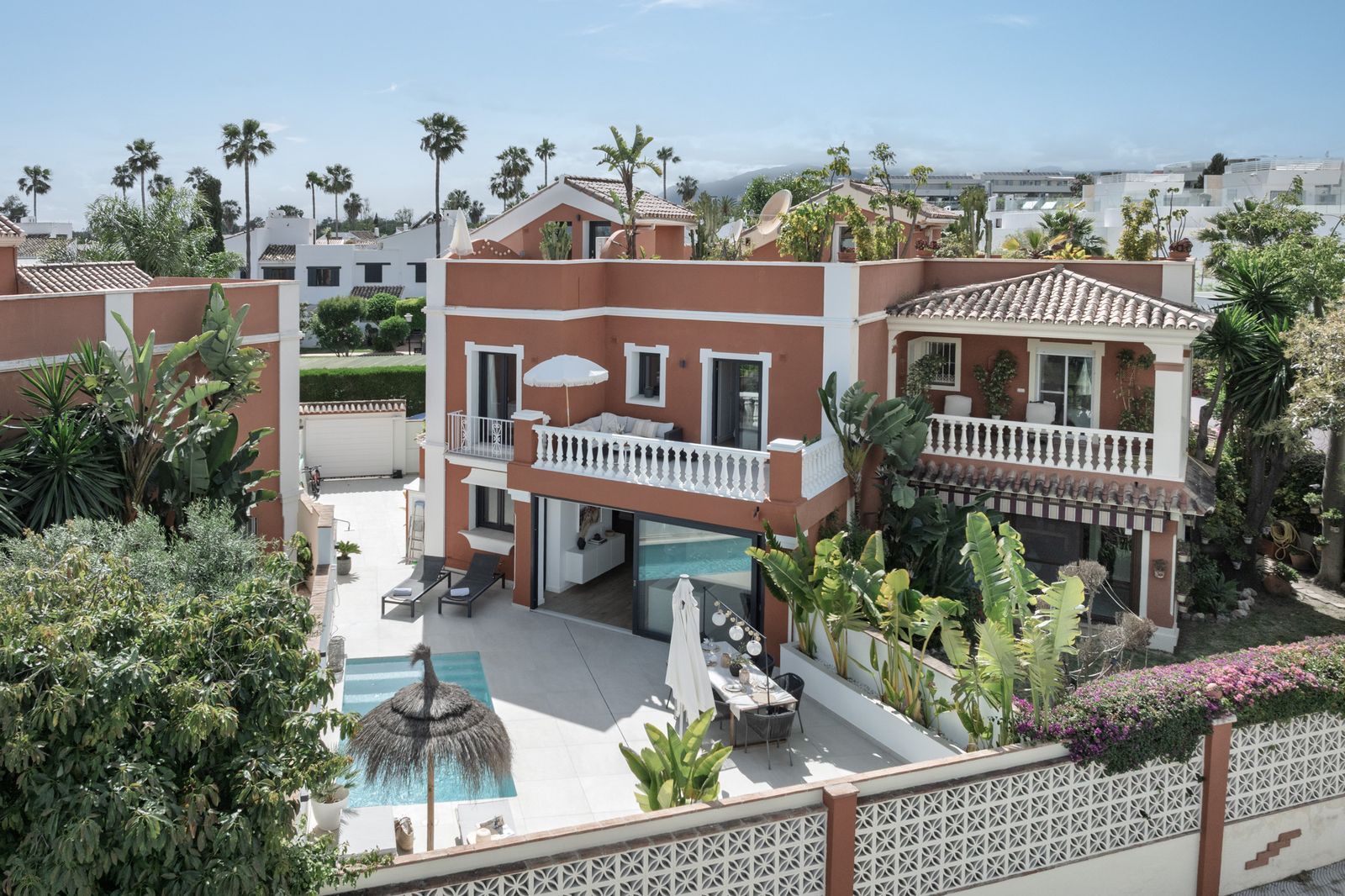 cce3b1c59eb4bd5df4f0dcf14c87cad4 - 1