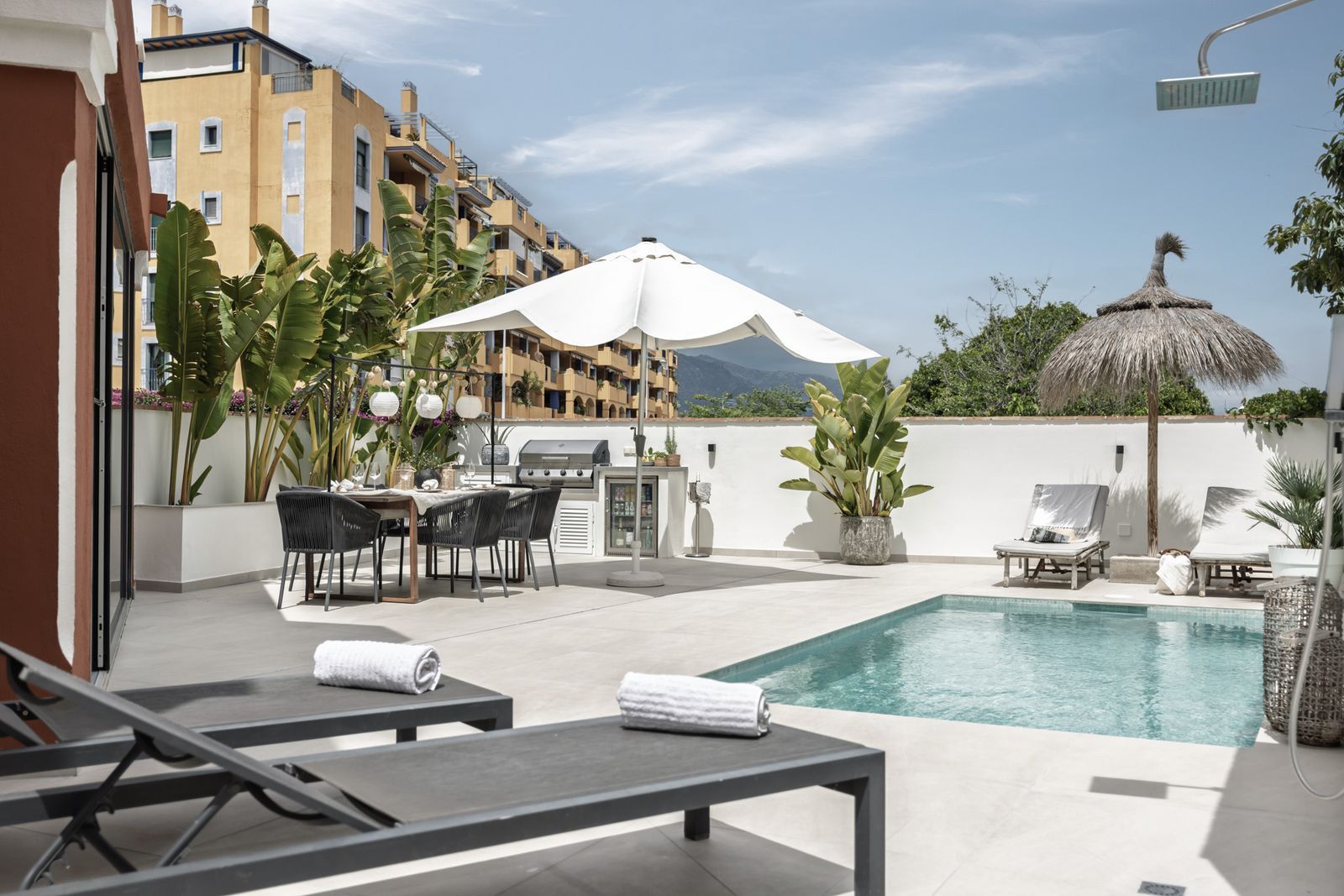 cce3b1c59eb4bd5df4f0dcf14c87cad4 - 9