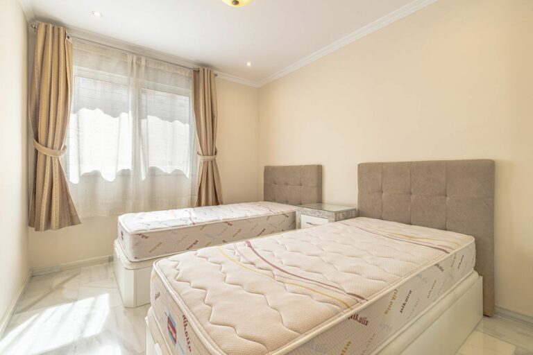 d0e300d03912fe05a9e2f46924016537 - 11