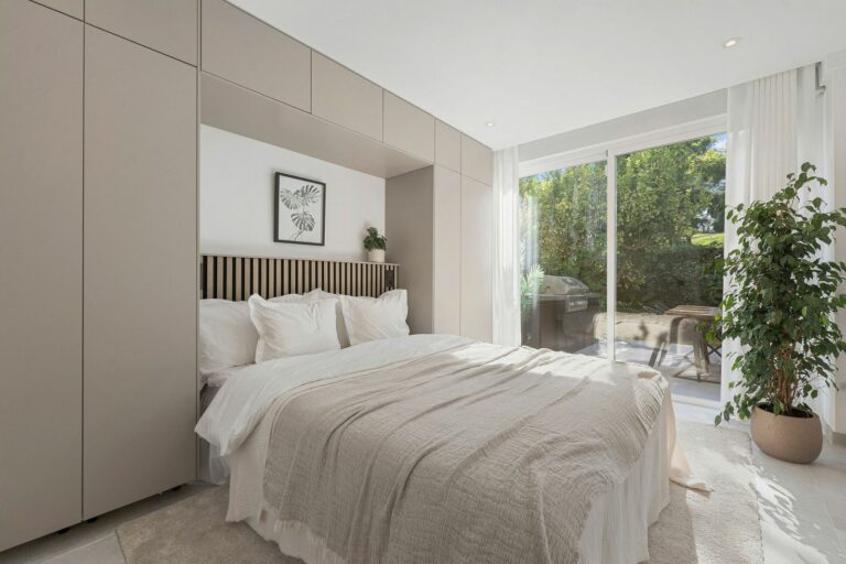 d23d9f6967cb2a5612636b0a3aef3d38 - 11