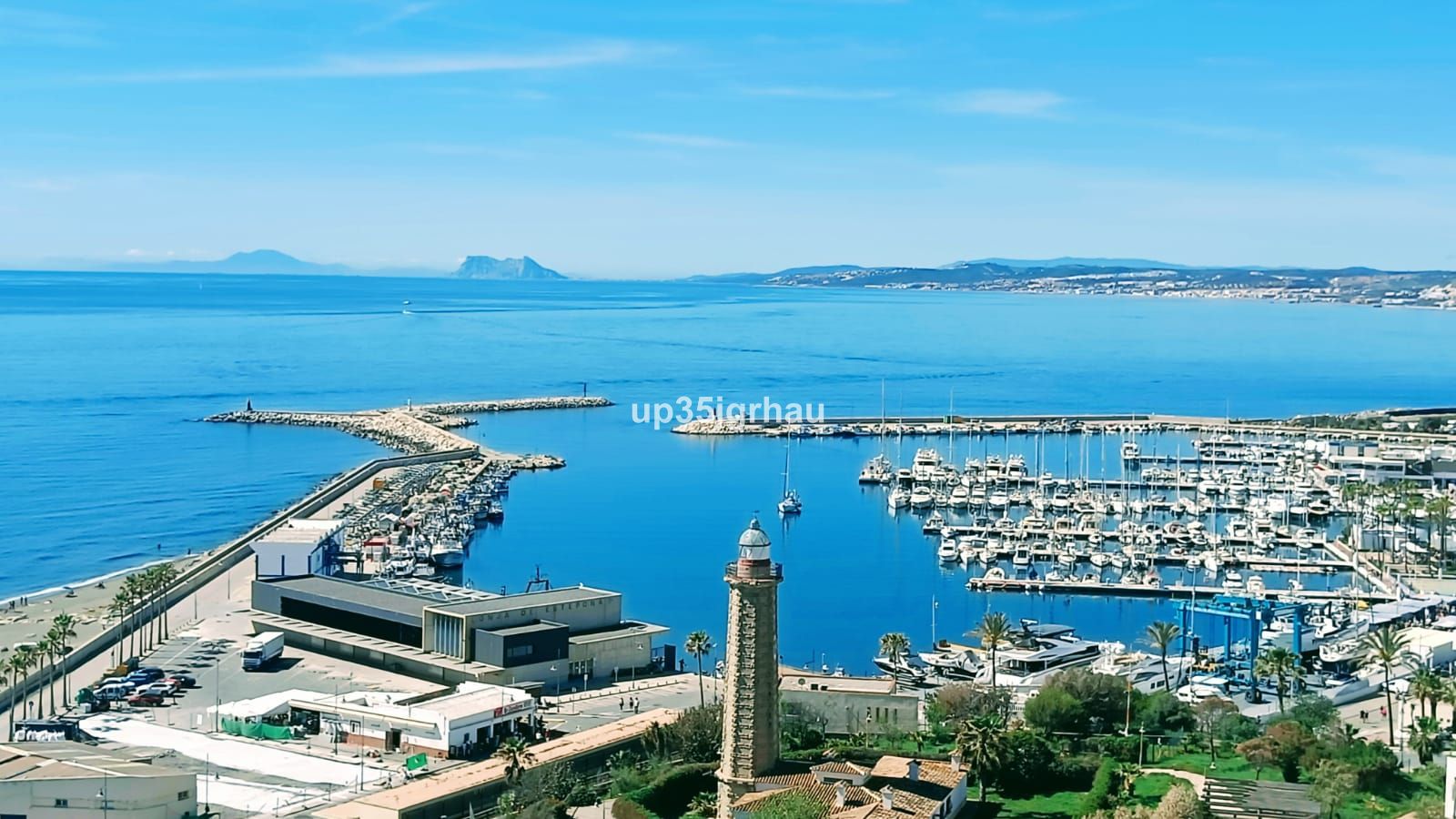 d6f9f527f3a2b74e1b0386fb3ef6884e - 1