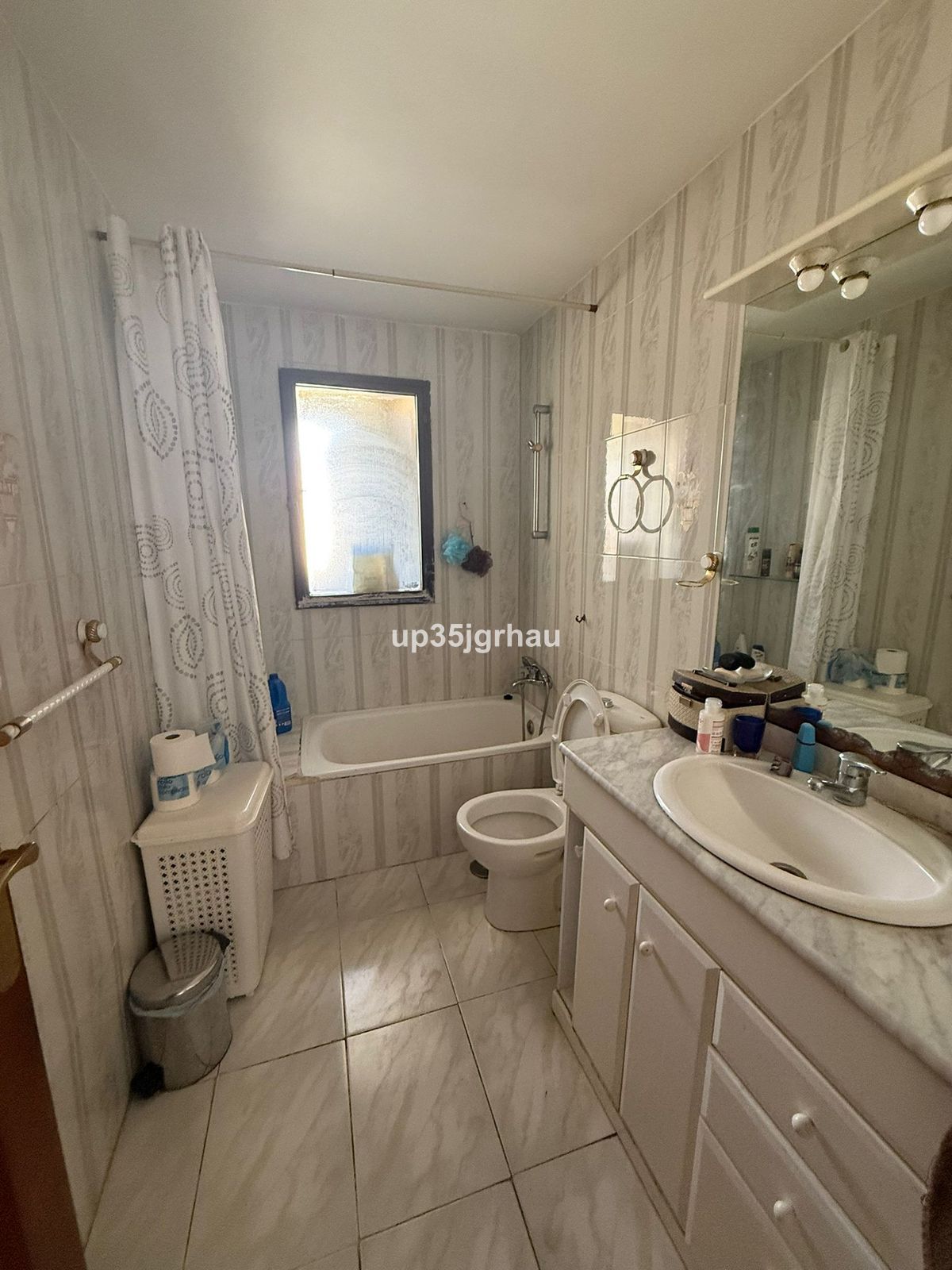 d6f9f527f3a2b74e1b0386fb3ef6884e - 9