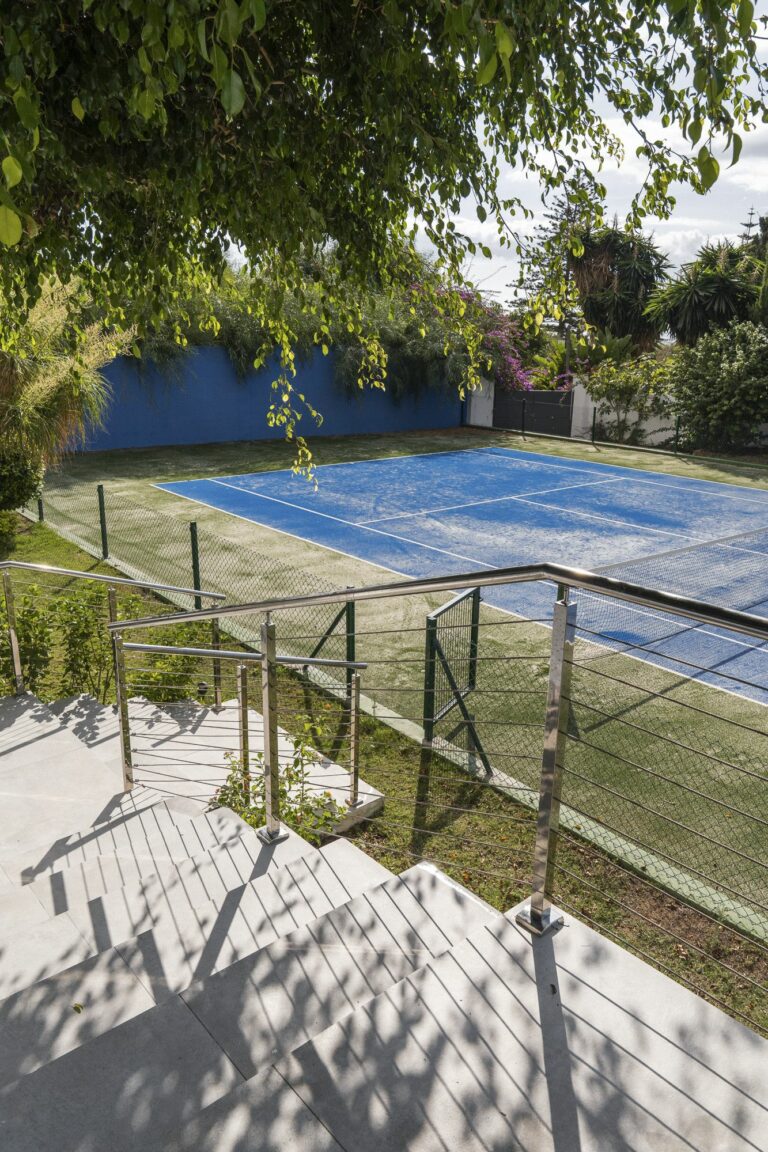 daa1ffe3335b2320b6fd89bdc1849e93 - 13