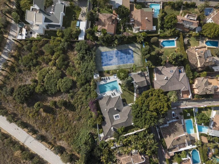 daa1ffe3335b2320b6fd89bdc1849e93 - 9