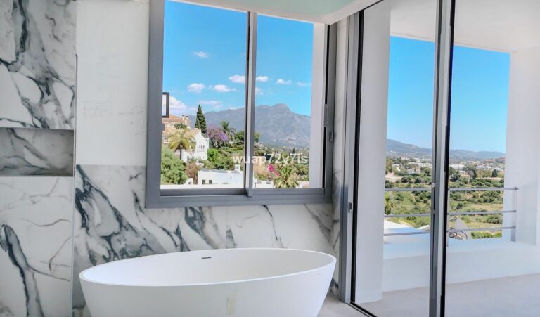 db4394675f103210eb6773a369e0d7db - 13