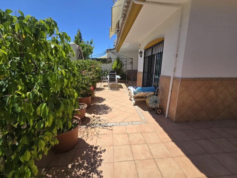 df6e5bf1c853ec42a4bb140e927199c1 - 10