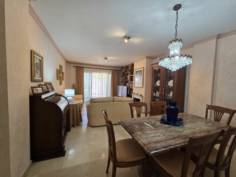 df6e5bf1c853ec42a4bb140e927199c1 - 15