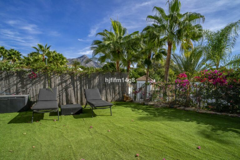 e09a6abd0b83e1fdbb1e28fdfaec86f3 - 2