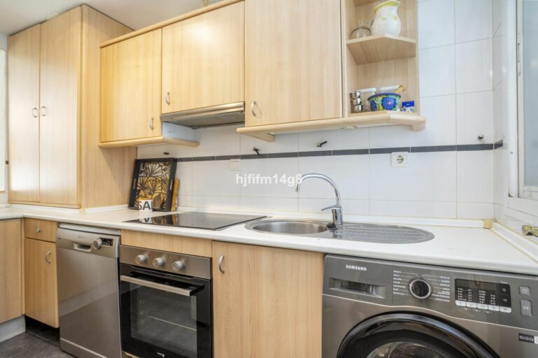 e09a6abd0b83e1fdbb1e28fdfaec86f3 - 9