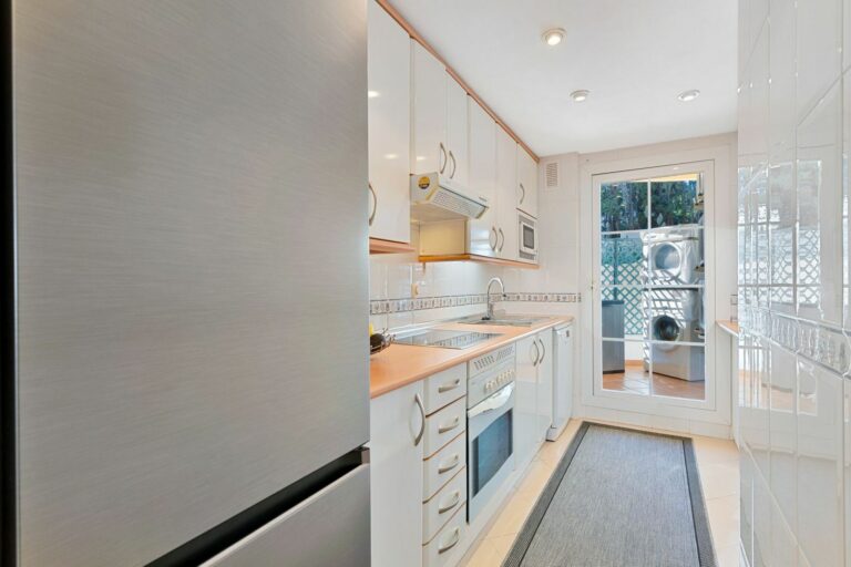 e2f8cd315093b87f71da30d231c9ede7 - 10