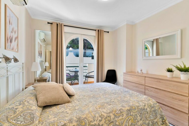 e2f8cd315093b87f71da30d231c9ede7 - 9