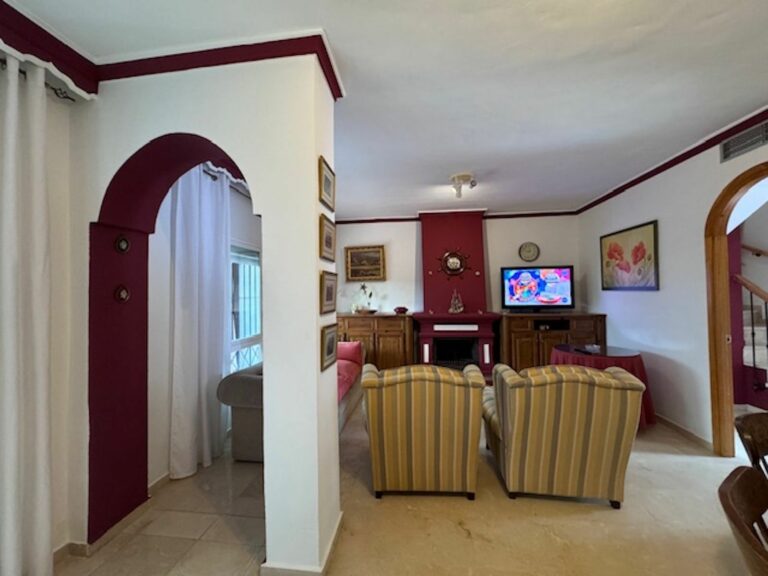 e3a72d9e8dcdfa38962467df8c1fdb95 - 9