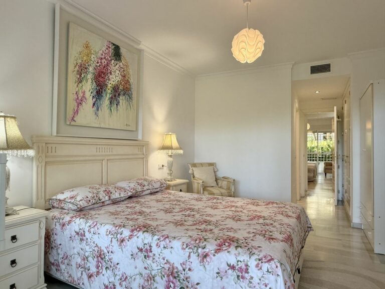 e6ed976541101d0af67ec2c2c940d439 - 13